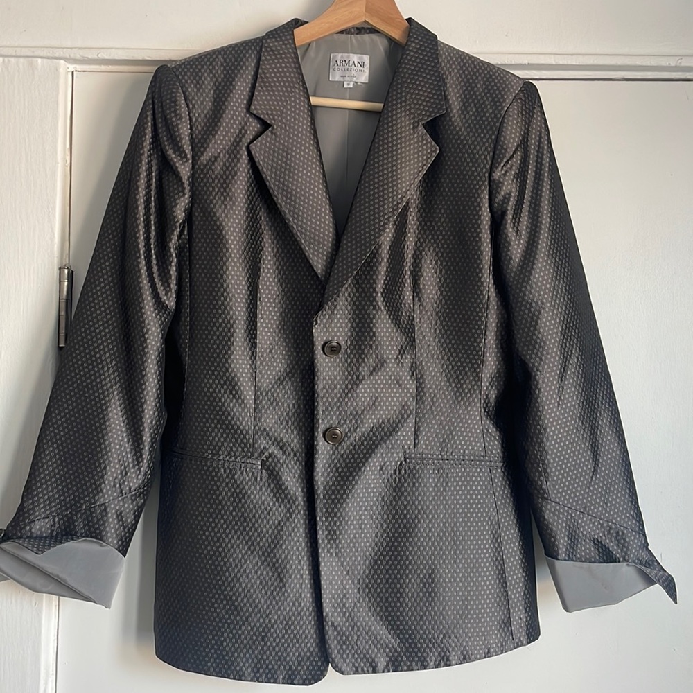 Armani Collezioni Blazer Size 10 Long Sleeve Acetate/Silk Blend
